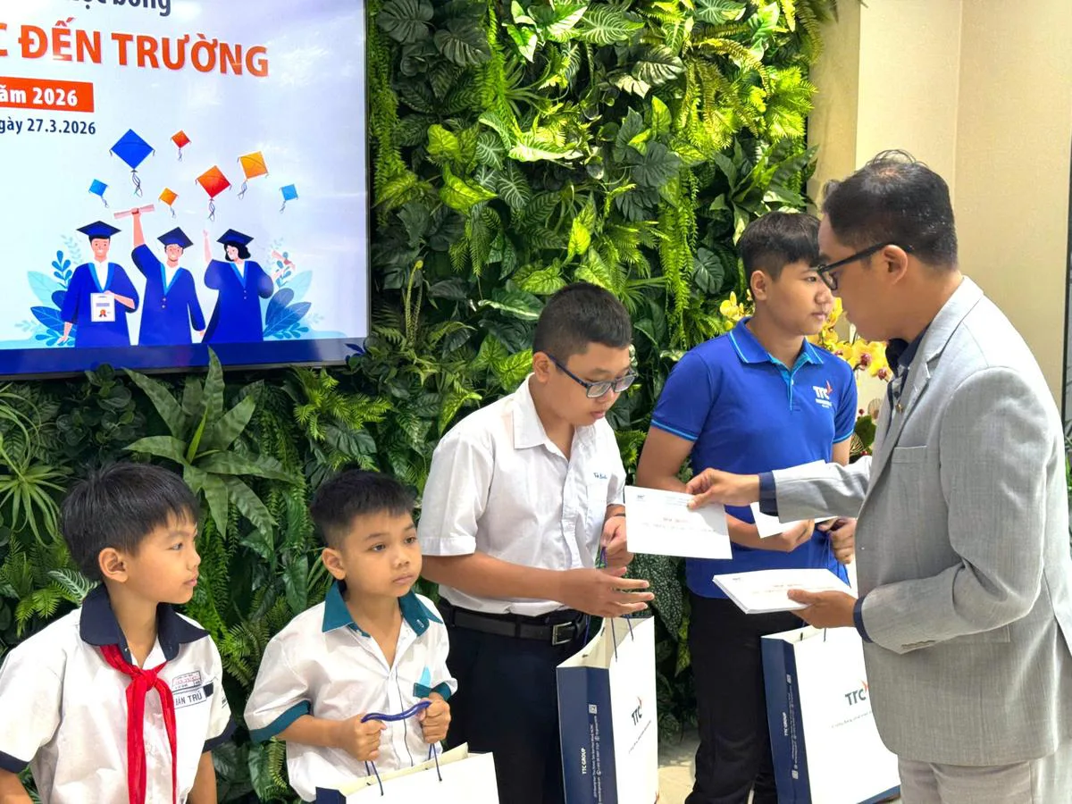 TTC IZ tiếp tục hành trình “Tiếp sức đến trường” lần 4 năm 2026 - Công Ty CP Khu Công Nghiệp Thành Thành Công (TTC IZ)