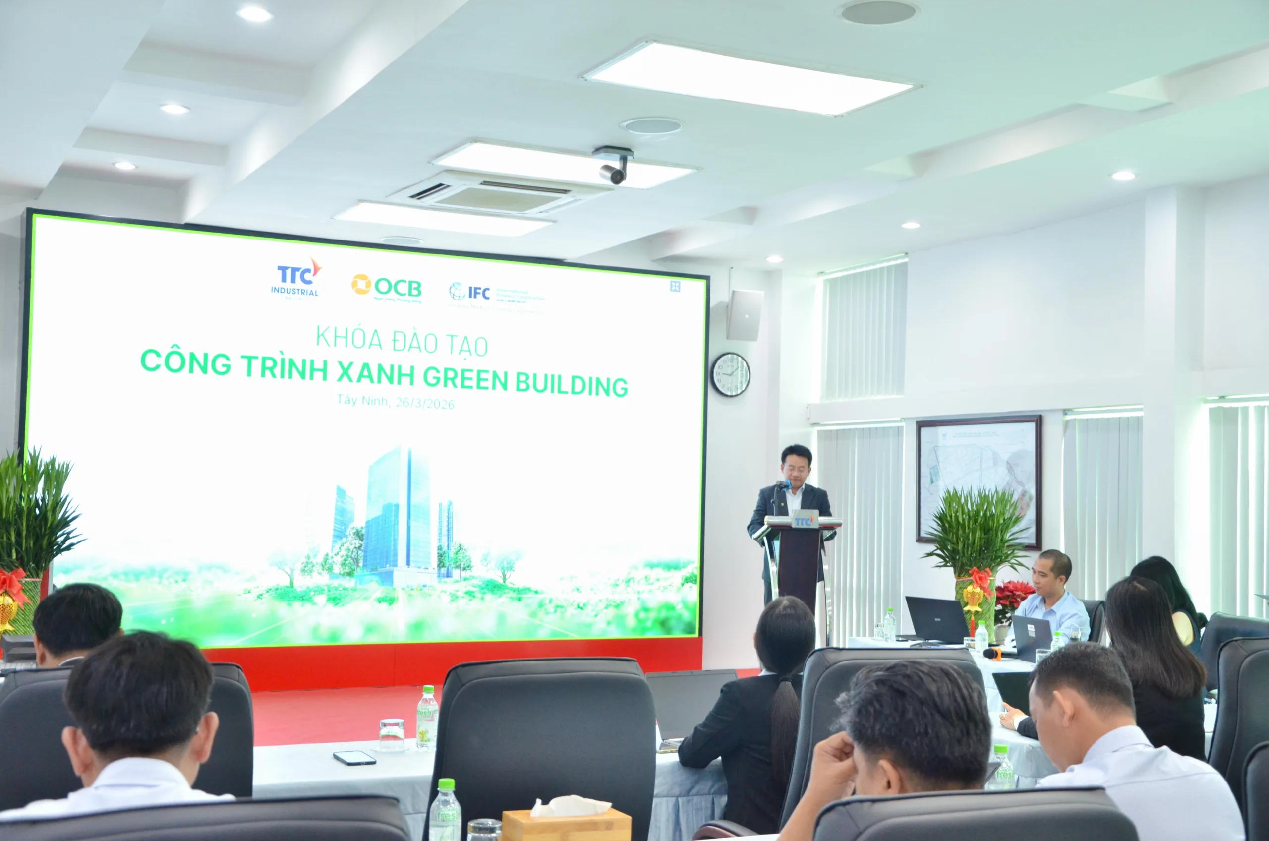TTC IZ, OCB và IFC phối hợp chuyển đổi khu công nghiệp sinh thái theo tiêu chuẩn quốc tế - Công Ty CP Khu Công Nghiệp Thành Thành Công (TTC IZ) TTC IZ, OCB và IFC phối hợp chuyển đổi khu công nghiệp sinh thái theo tiêu chuẩn quốc tế - Công Ty CP Khu Công Nghiệp Thành Thành Công (TTC IZ)