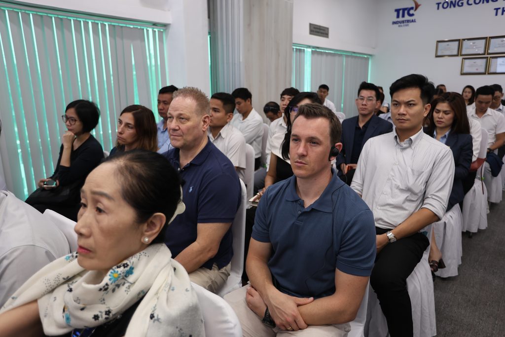 Từ khảo sát thực tế đến kết nối đầu tư tại KCN Thành Thành Công - Công Ty CP Khu Công Nghiệp Thành Thành Công (TTC IZ)